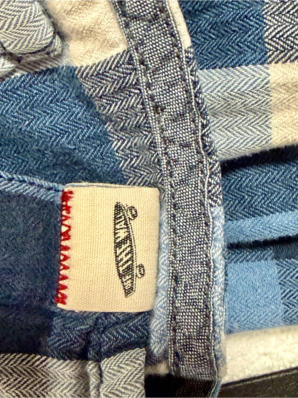 Van’s Men's Blue & White Plaid Button-Down Shirt Size Medium - Picture 7 of 8